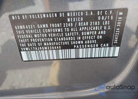 2016 Volkswagen Jetta 1.8T Sel z USA, uszkodzony, nr VIN 3VWL17AJ6GM228440